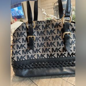 GUC Michael Kors shoulder bag